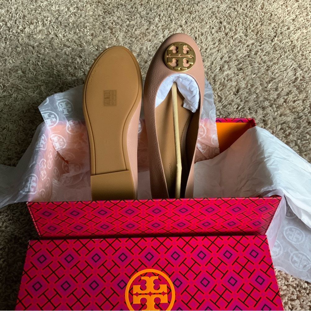 NEW- TORY BURCH CHELSEA BALLET FLAT